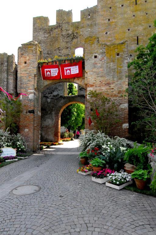 Апартаменти Antica Dimora Dell'Ortolano Castellaro  Екстер'єр фото
